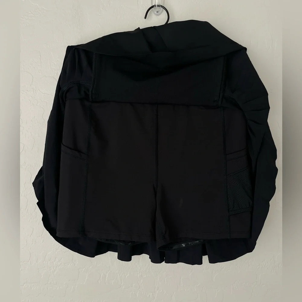 Athleta advantage pleated tennis skort black small